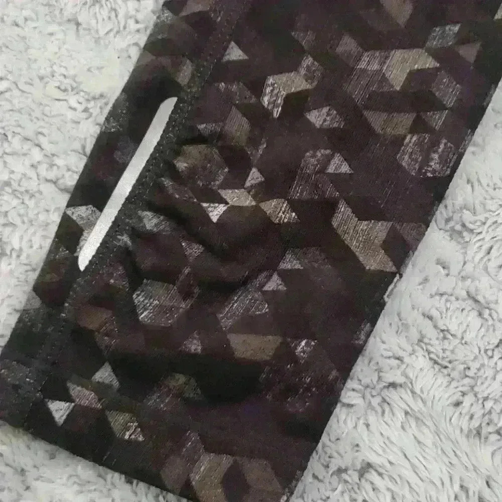 Athleta Geometric pattern Leggins - Picture 3 of 6